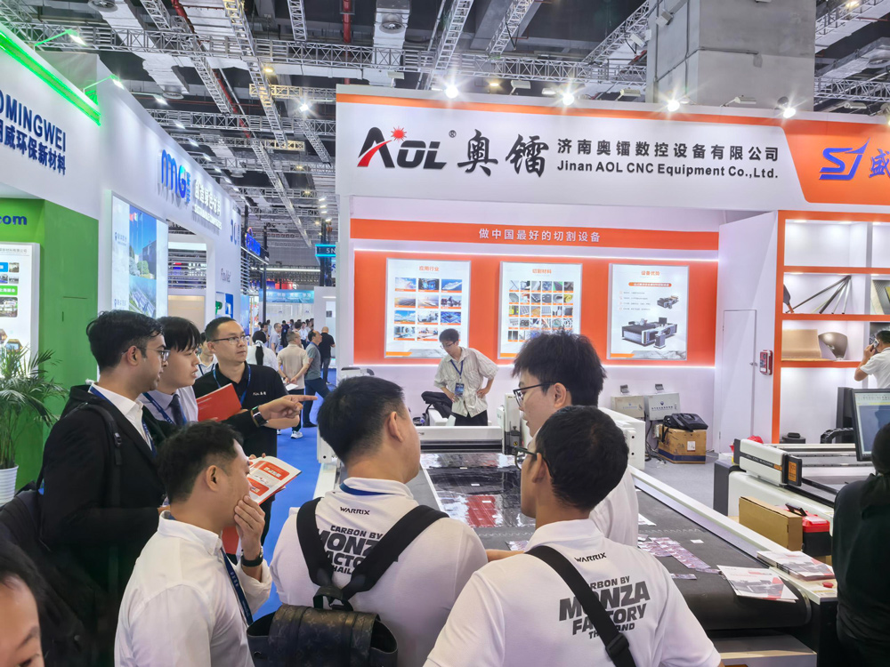 奧鐳閃耀上海復材展：復合材料創(chuàng)新浪潮中的內外貿合作新篇章